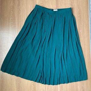 J Crew Pleated Midi Skirt Green Petite Size 4